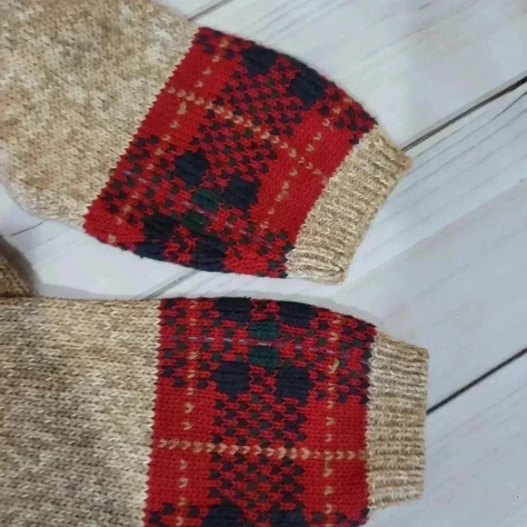 Nutcracker Vintage Holiday Christmas Embroidered Button Front Sweater Cardinal - Picture 7 of 10